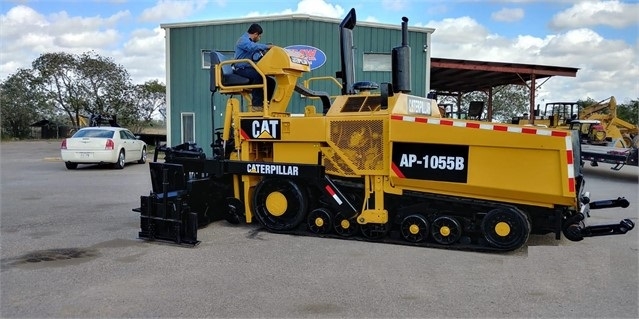 Pavimentadoras Caterpillar AP-1055B de importacion a la venta Ref.: 1537460442996667 No. 3