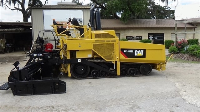 Pavimentadoras Caterpillar AP-1055D