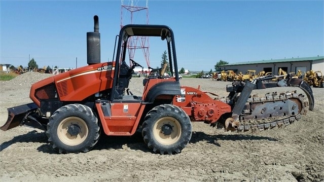 Zanjadora Ditch Witch RT95