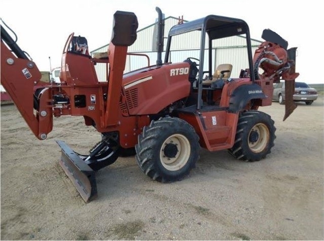Trencher Ditch Witch RT90