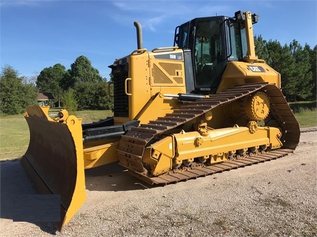 Dozers/tracks Caterpillar D6N