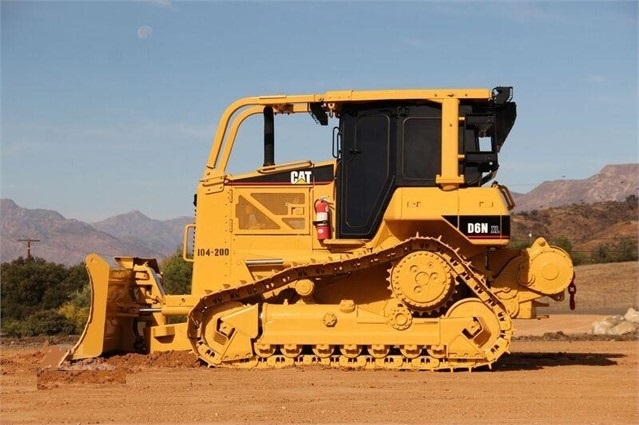 Tractores Sobre Orugas Caterpillar D6N de medio uso en venta Ref.: 1542040033593623 No. 2