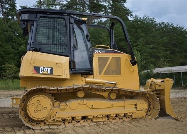 Tractores Sobre Orugas Caterpillar D6N de segunda mano a la venta Ref.: 1542055473947132 No. 4