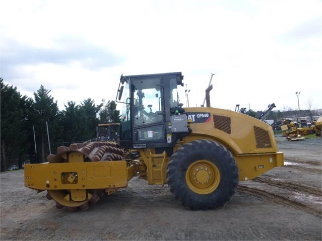 Compactadora Vibratoria Caterpillar CP54