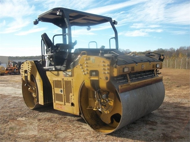 Compactadora Vibratoria Caterpillar CB64 importada de segunda man Ref.: 1543882833244349 No. 2