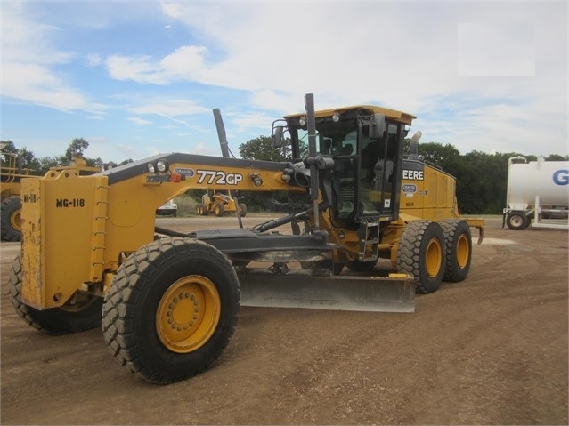 Motoconformadoras Deere 772GP