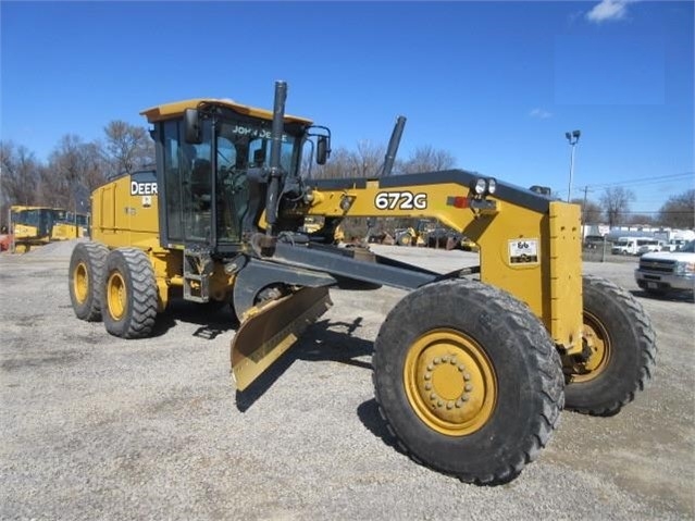 Motoconformadoras Deere 672B