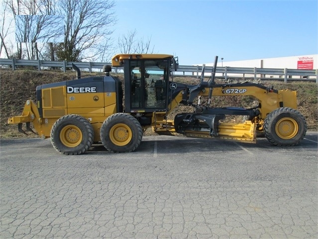 Motoconformadoras Deere 672G