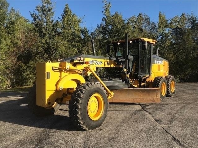 Motoconformadoras Deere 672G