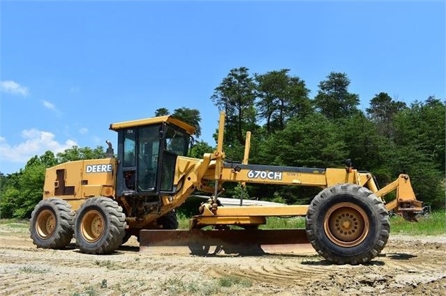 Motoconformadoras Deere 670C