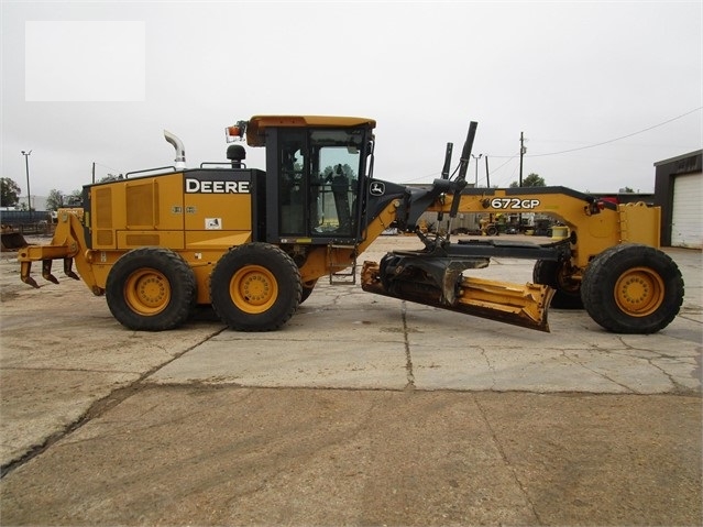 Motoconformadoras Deere 672G