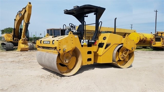 Vibratory Compactors Caterpillar CB-534D