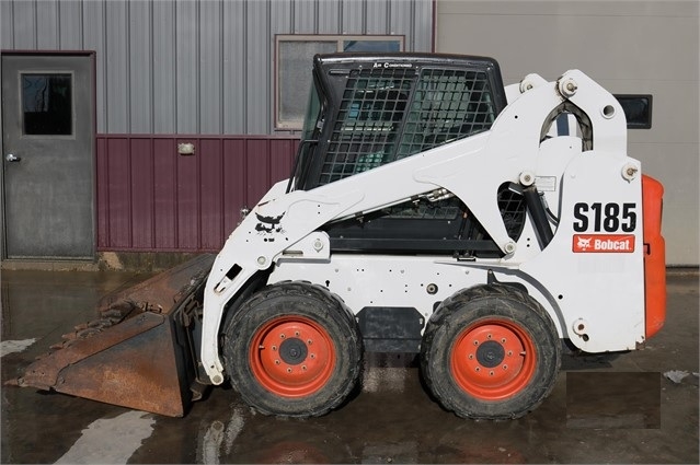 Minicargadores Bobcat S185