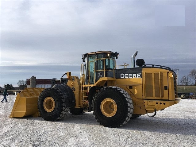 Cargadoras Sobre Ruedas Deere 824K de medio uso en venta Ref.: 1550104793610374 No. 2