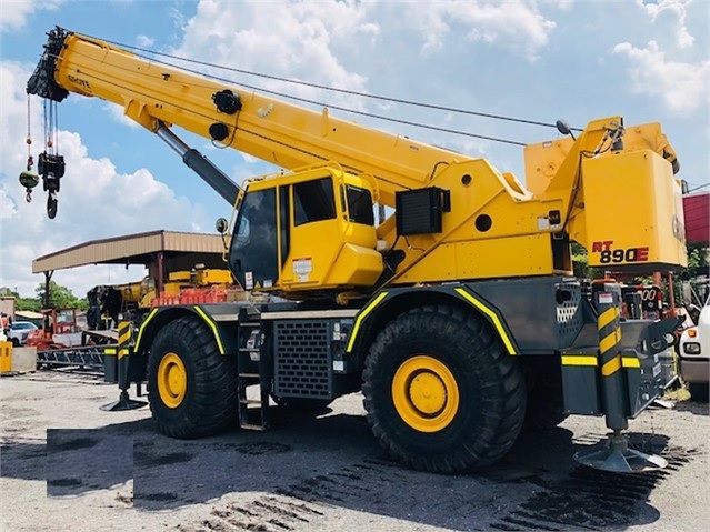 Gruas Grove RT890E