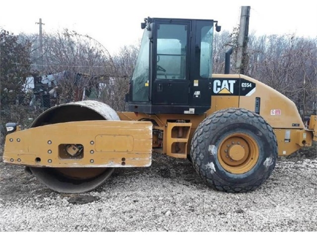 Compactadora Vibratoria Caterpillar CS54