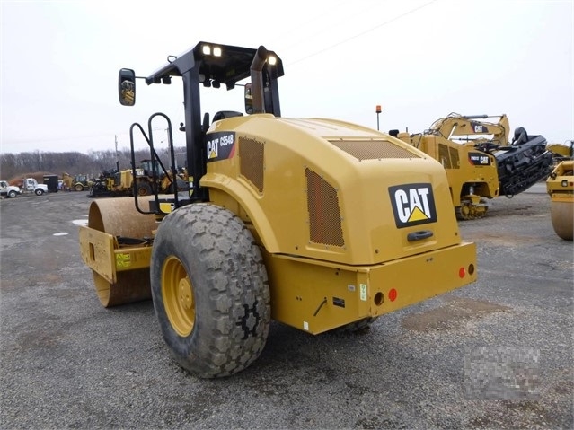 Compactadora Vibratoria Caterpillar CS54 de segunda mano en venta Ref.: 1553559846580371 No. 3