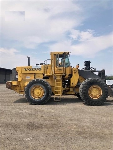 Cargadoras Sobre Ruedas Volvo L330E de medio uso en venta Ref.: 1554244019025357 No. 4