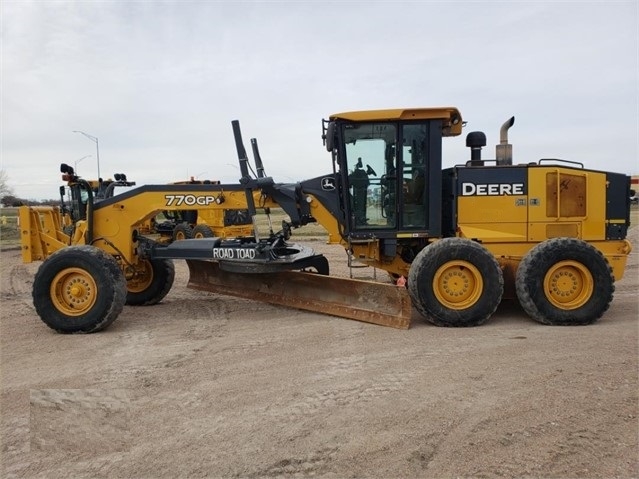 Motoconformadoras Deere 770GP en buenas condiciones Ref.: 1555526471425093 No. 2