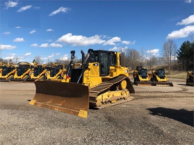 Tractores Sobre Orugas Caterpillar D6T