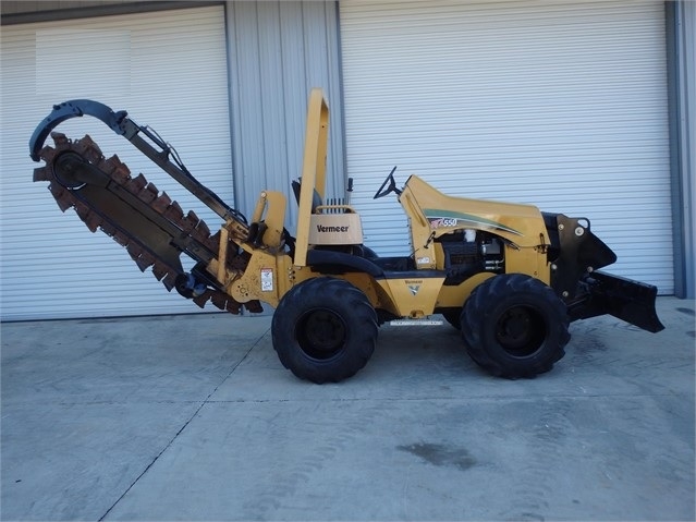 Zanjadora Vermeer RTX550