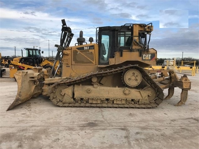 Tractores Sobre Orugas Caterpillar D6T en venta Ref.: 1557357894375235 No. 2