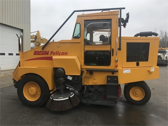 Sweeper Elgin PELICAN