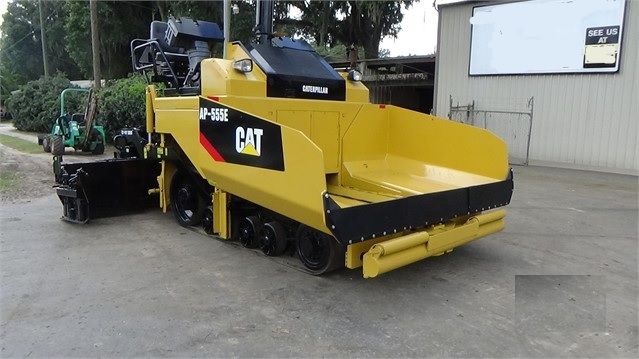 Pavimentadoras Caterpillar AP-555E