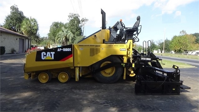 Pavimentadoras Caterpillar AP-1000E