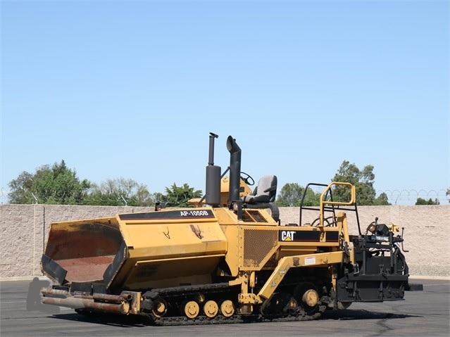 Pavimentadoras Caterpillar AP-1055B