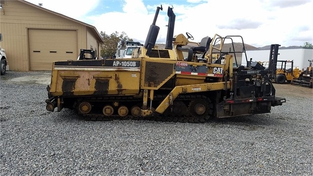 Pavimentadoras Caterpillar AP-1050B de medio uso en venta Ref.: 1563209704283106 No. 3