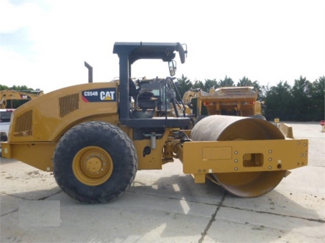 Compactadora Vibratoria Caterpillar CS54