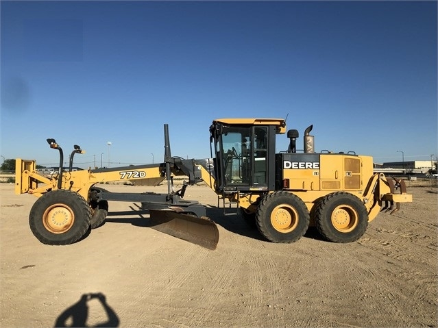 Motoconformadoras Deere 772D de medio uso en venta Ref.: 1563393123782440 No. 2