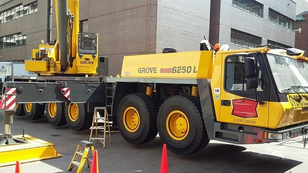 Gruas Grove GMK5250L de medio uso en venta Ref.: 1563569944385545 No. 2