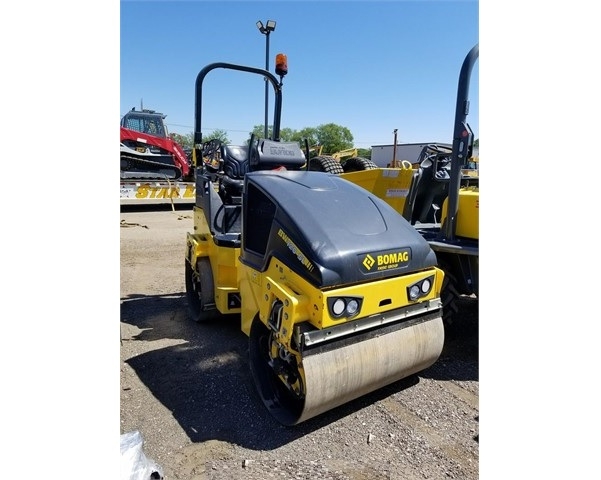 Compactadora Vibratoria Bomag BW120