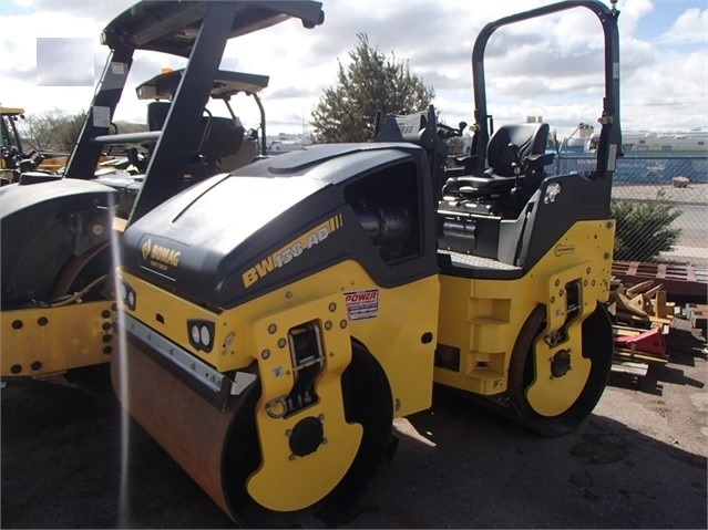 Compactadora Vibratoria Bomag BW138AD