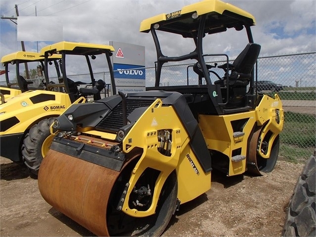 Compactadora Vibratoria Bomag BW141AD