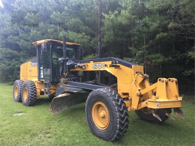 Motoconformadoras Deere 670G