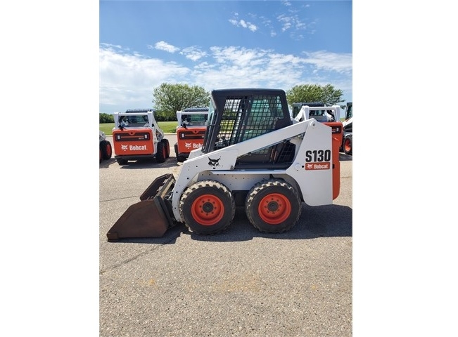 Minicargadores Bobcat S130