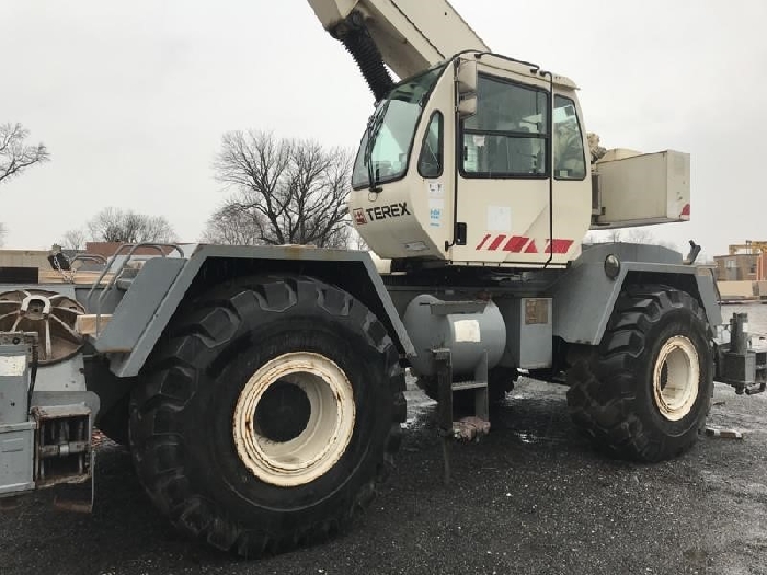 Gruas Terex RT335