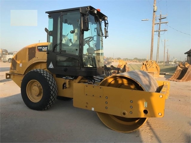 Compactadora Vibratoria Caterpillar CS44