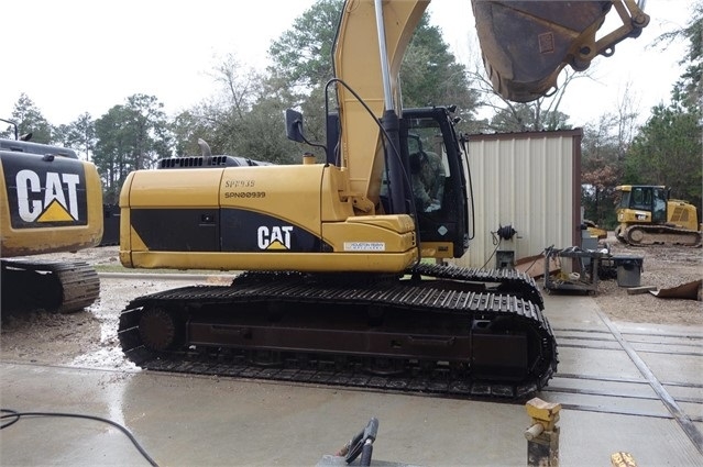 Excavadoras Hidraulicas Caterpillar 320DL en venta, usada Ref.: 1567877767776382 No. 2