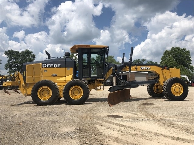 Motoconformadoras Deere 672G