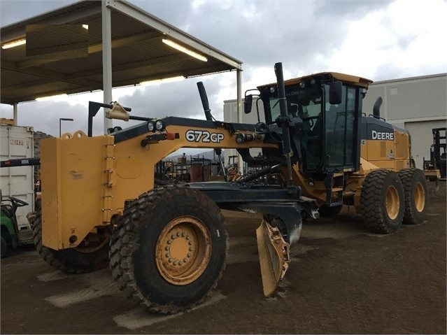 Motoconformadoras Deere 672G