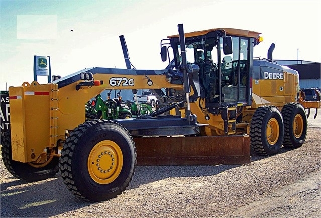 Motoconformadoras Deere 672G