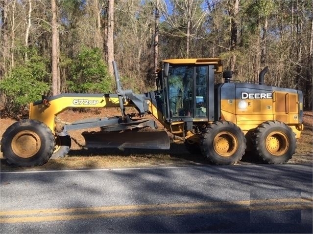 Motoconformadoras Deere 672G