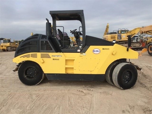 Compactadora Con Llantas Bomag BW24RH