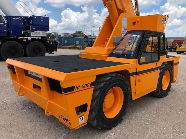 Cranes Broderson IC200