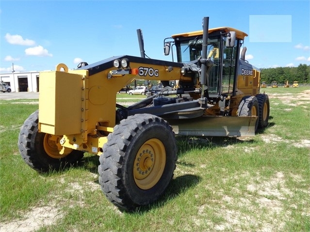 Motoconformadoras Deere 670G