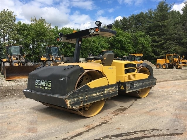 Compactadora Vibratoria Bomag BW284AD